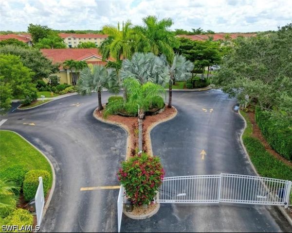 8274 Key Royal CIR 1033, Naples, FL 34119