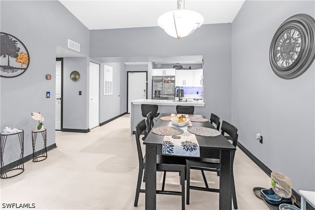 8274 Key Royal CIR 1033, Naples, FL 34119
