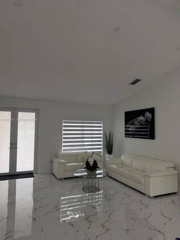 16911 NW 87th Ct, Miami Lakes, FL 33018