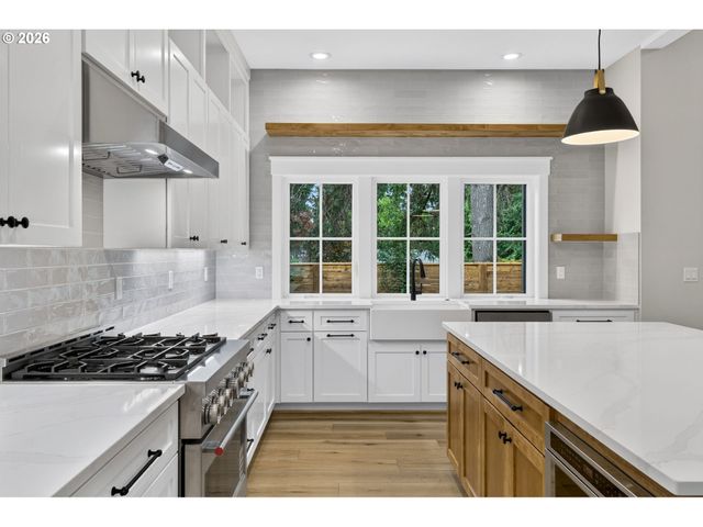 15016 Sw 141ST Ave, Tigard, OR 97224