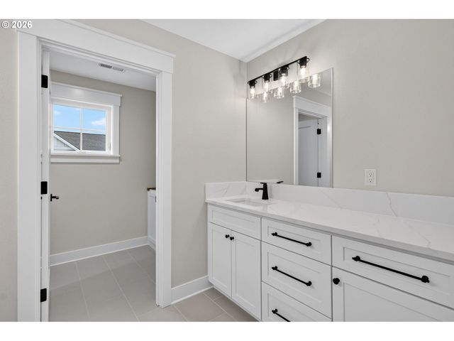 15016 Sw 141ST Ave, Tigard, OR 97224