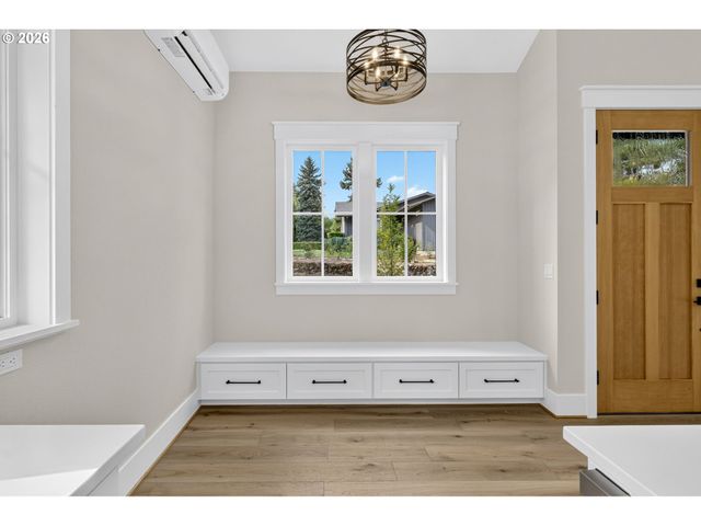 15016 Sw 141ST Ave, Tigard, OR 97224