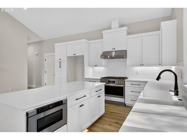 15016 Sw 141ST Ave, Tigard, OR 97224