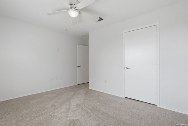 12602 COURSE VIEW DR, San Antonio, TX 78221