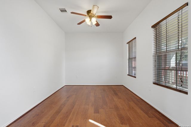 12602 COURSE VIEW DR, San Antonio, TX 78221