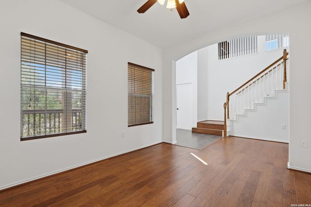 12602 COURSE VIEW DR, San Antonio, TX 78221