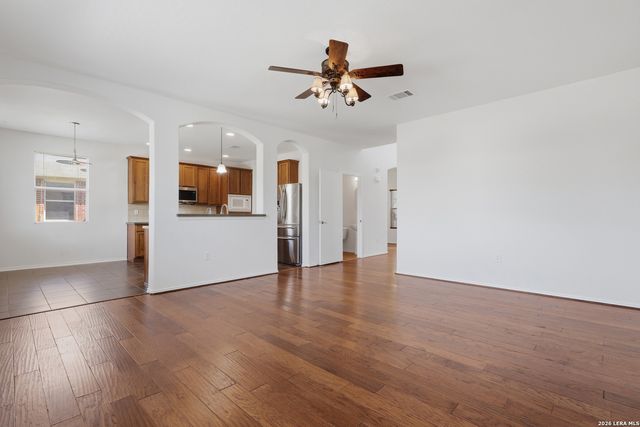12602 COURSE VIEW DR, San Antonio, TX 78221