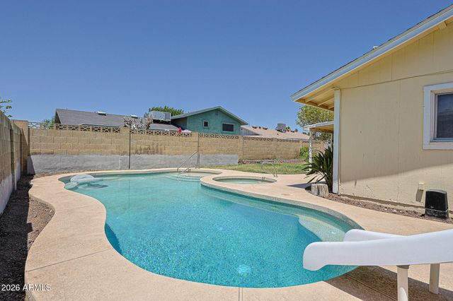 4532 W MONTEBELLO Avenue, Glendale, AZ 85301