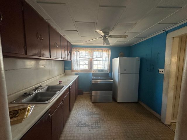 34 Bridge Fork Road, Whitley City, KY 42653