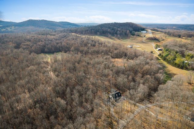 4898 Forrest Hill Rd, Cookeville, TN 38506