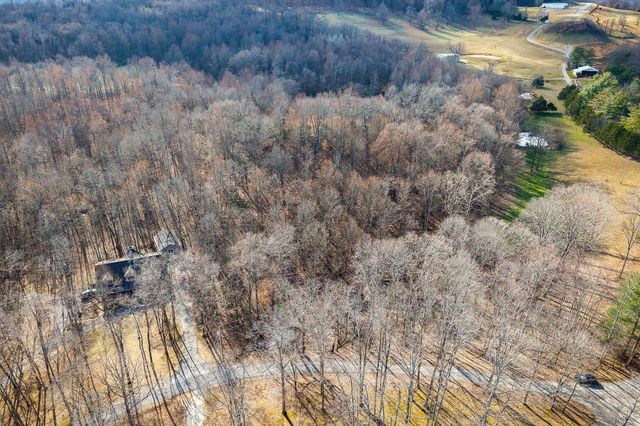 4898 Forrest Hill Rd, Cookeville, TN 38506