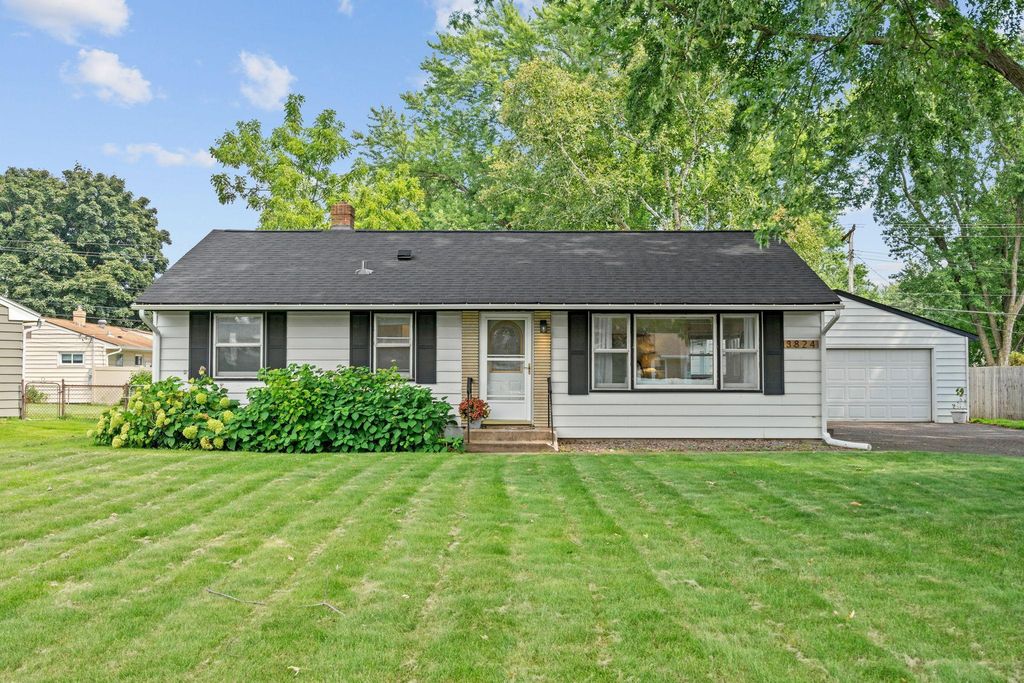3824 Mcknight Road N, White Bear Lake, MN 55110
