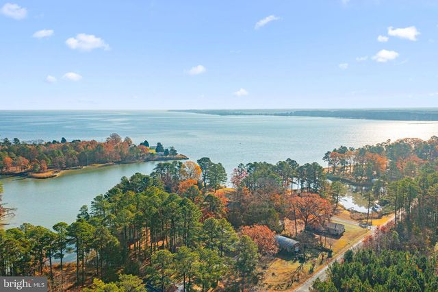 36 WASHINGTON CIR, Kinsale, VA 22488