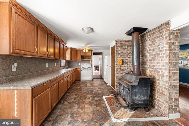36 WASHINGTON CIR, Kinsale, VA 22488