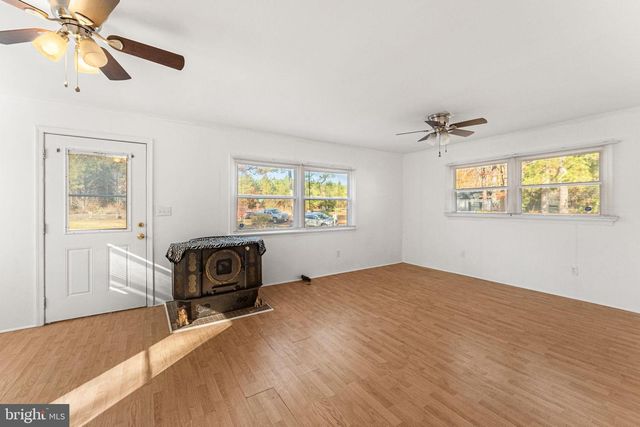 36 WASHINGTON CIR, Kinsale, VA 22488