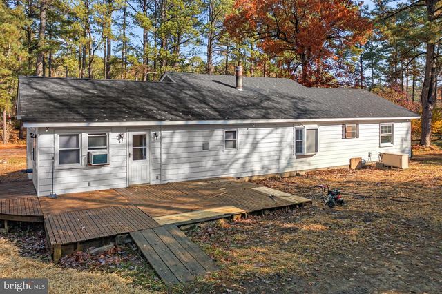 36 WASHINGTON CIR, Kinsale, VA 22488