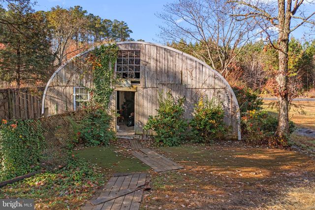 36 WASHINGTON CIR, Kinsale, VA 22488