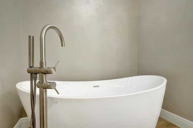 15507 FENTRESS COURT, Tampa, FL 33647