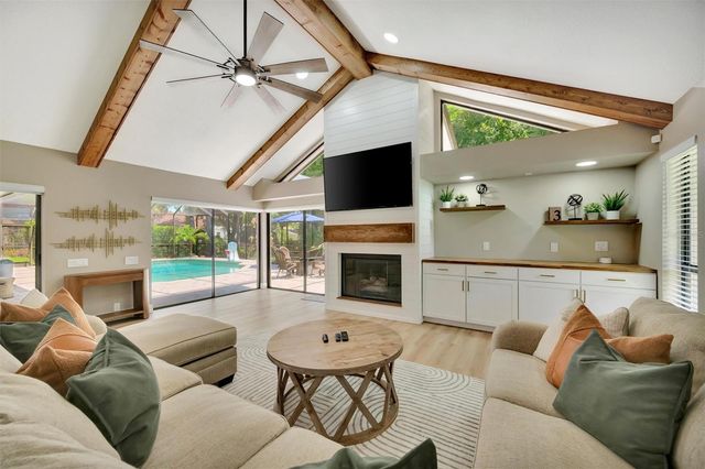 15507 FENTRESS COURT, Tampa, FL 33647