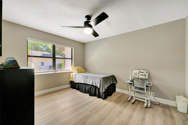 15507 FENTRESS COURT, Tampa, FL 33647