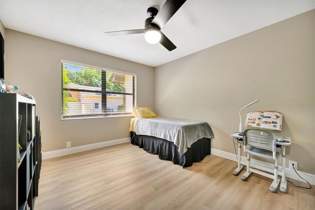 15507 FENTRESS COURT, Tampa, FL 33647