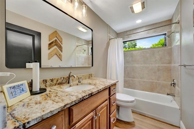 15507 FENTRESS COURT, Tampa, FL 33647