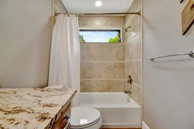 15507 FENTRESS COURT, Tampa, FL 33647