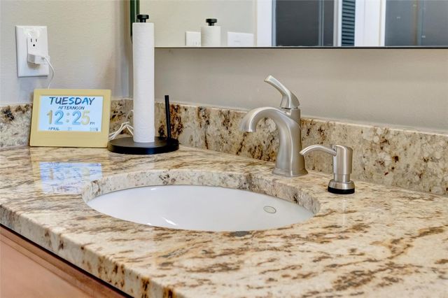 15507 FENTRESS COURT, Tampa, FL 33647