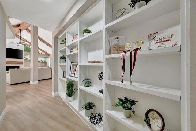 15507 FENTRESS COURT, Tampa, FL 33647