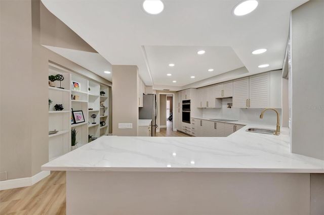 15507 FENTRESS COURT, Tampa, FL 33647