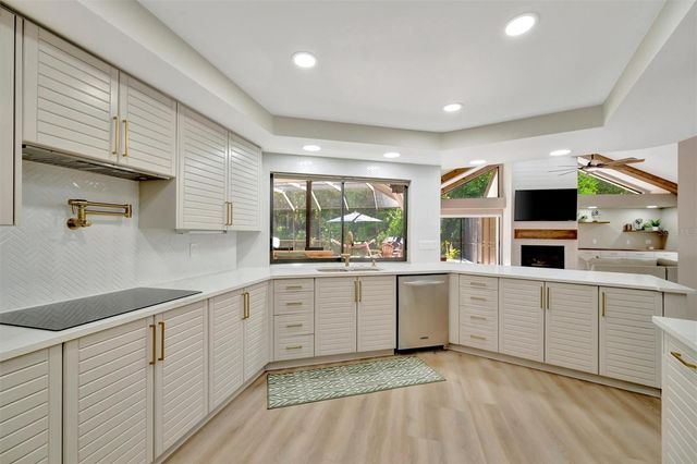 15507 FENTRESS COURT, Tampa, FL 33647