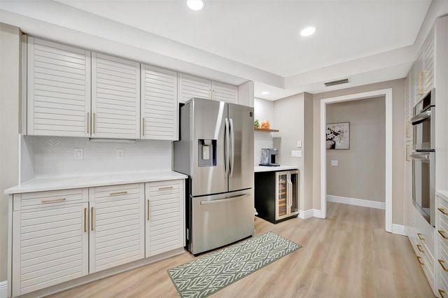 15507 FENTRESS COURT, Tampa, FL 33647