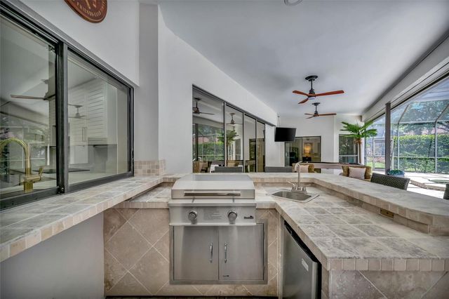 15507 FENTRESS COURT, Tampa, FL 33647