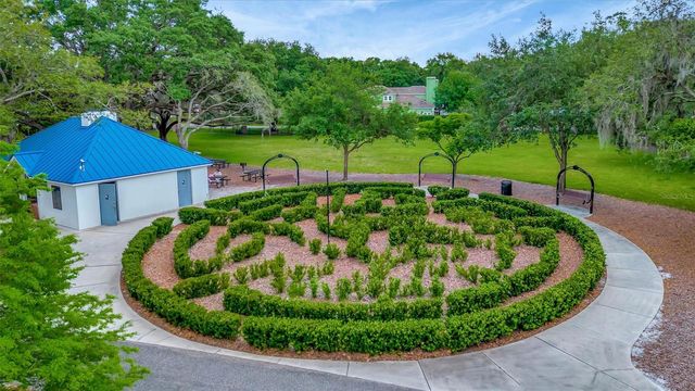 15507 FENTRESS COURT, Tampa, FL 33647