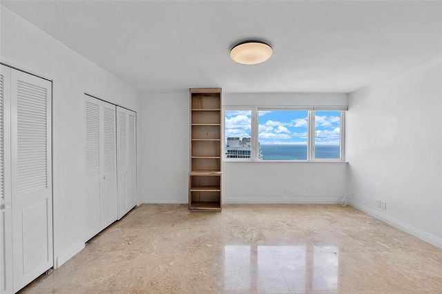 3000 Holiday Drive 1801, Fort Lauderdale, FL 33316