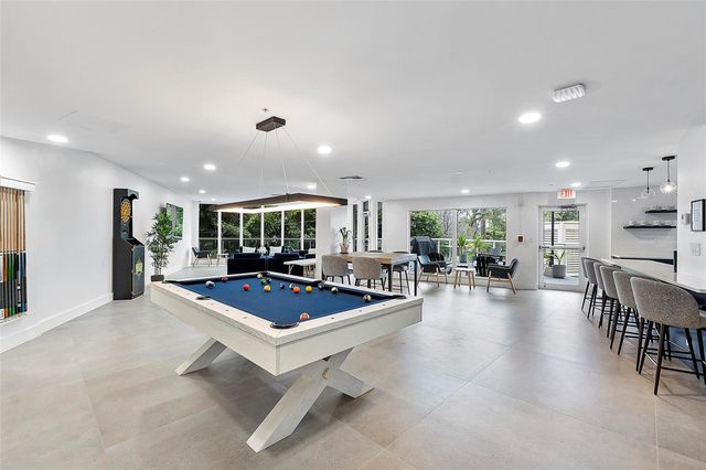 3000 Holiday Drive 1801, Fort Lauderdale, FL 33316