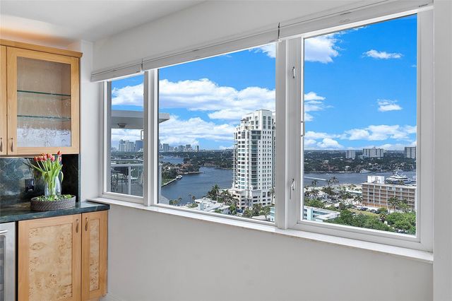 3000 Holiday Drive 1801, Fort Lauderdale, FL 33316