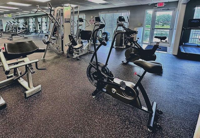 1952 Carriage Brooke Drive, Wellington, FL 33414