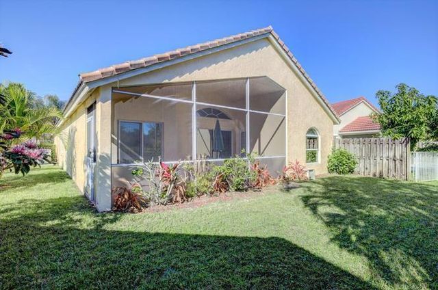 1952 Carriage Brooke Drive, Wellington, FL 33414