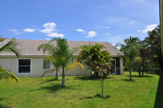 1952 Carriage Brooke Drive, Wellington, FL 33414