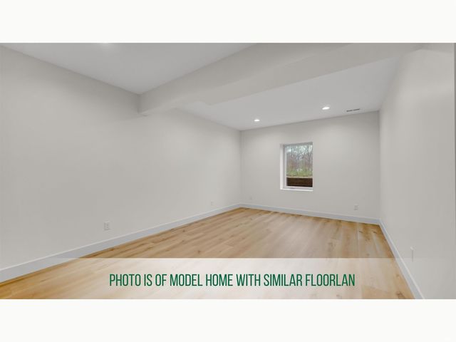 21558 Moyer Drive, South Bend, IN 46628