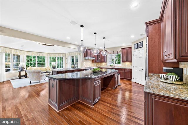 5403 FISHERS HILL WAY, Haymarket, VA 20169