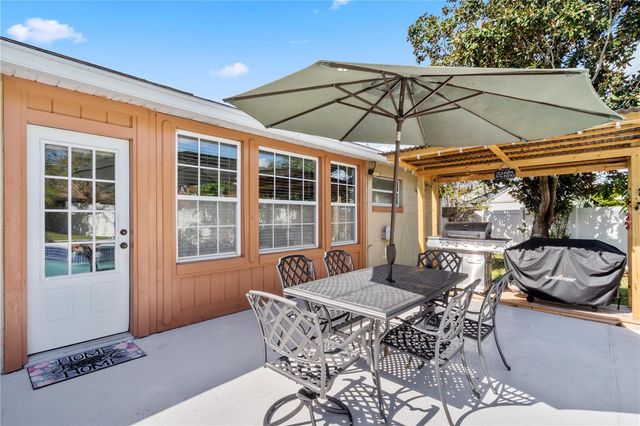 120 GROVE HOLLOW COURT, Sanford, FL 32773