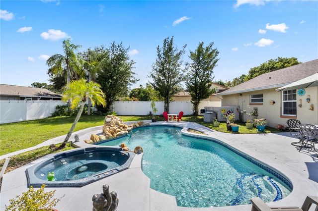 120 GROVE HOLLOW COURT, Sanford, FL 32773