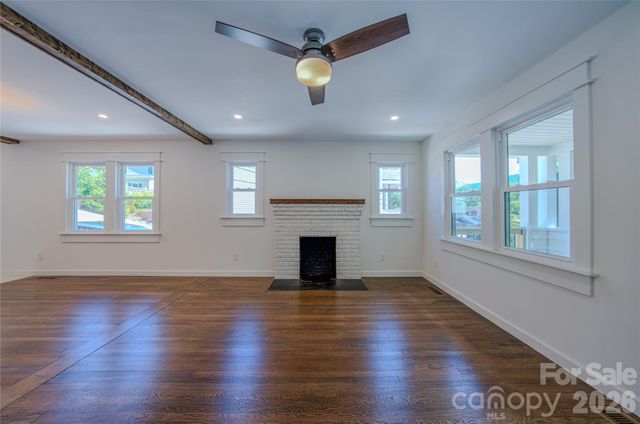 26 Henrietta Street, Asheville, NC 28801