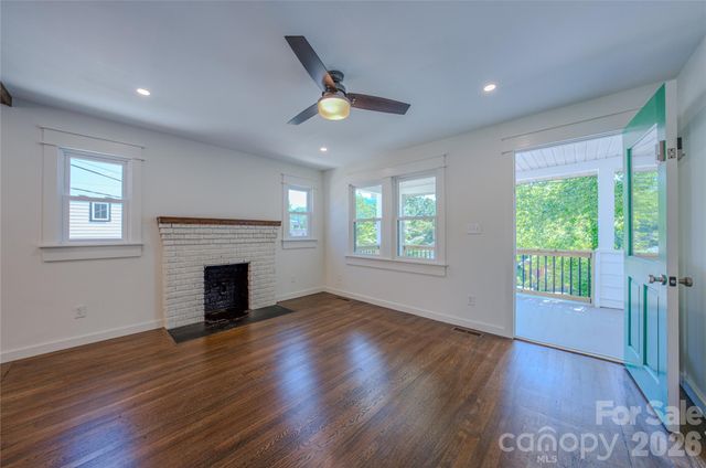 26 Henrietta Street, Asheville, NC 28801