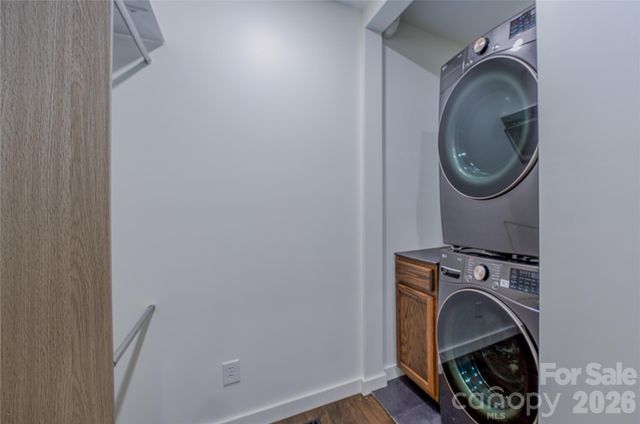 26 Henrietta Street, Asheville, NC 28801