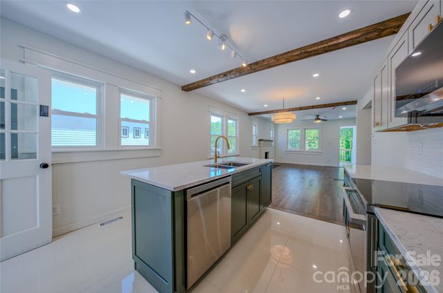 26 Henrietta Street, Asheville, NC 28801