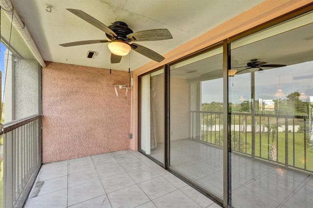 4100 TIVOLI Court 304, Lake Worth, FL 33467