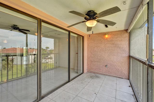 4100 TIVOLI Court 304, Lake Worth, FL 33467
